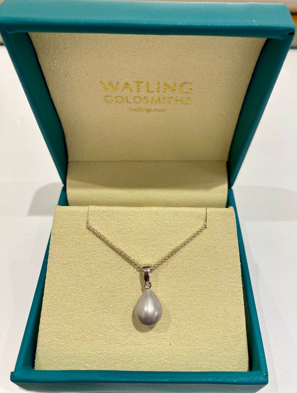 Silver Freshwater Grey Pearl Pendant