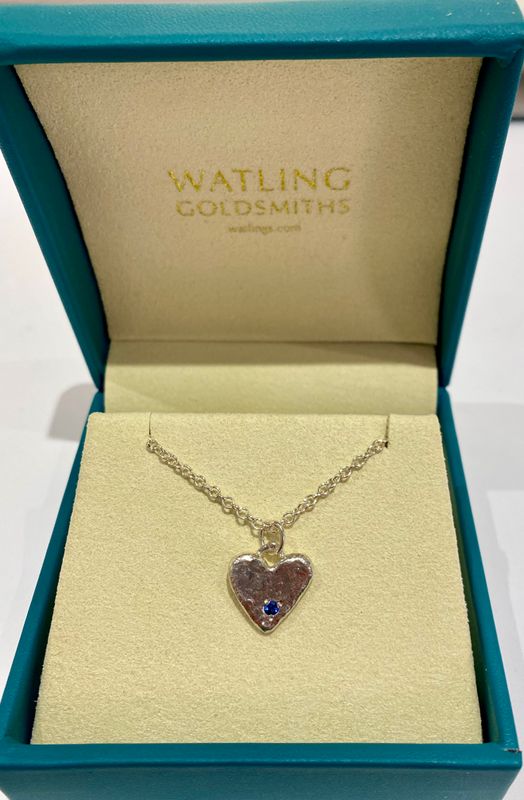 Silver Blue Sapphire Heart Pendant &amp; Chain (15mm wide)