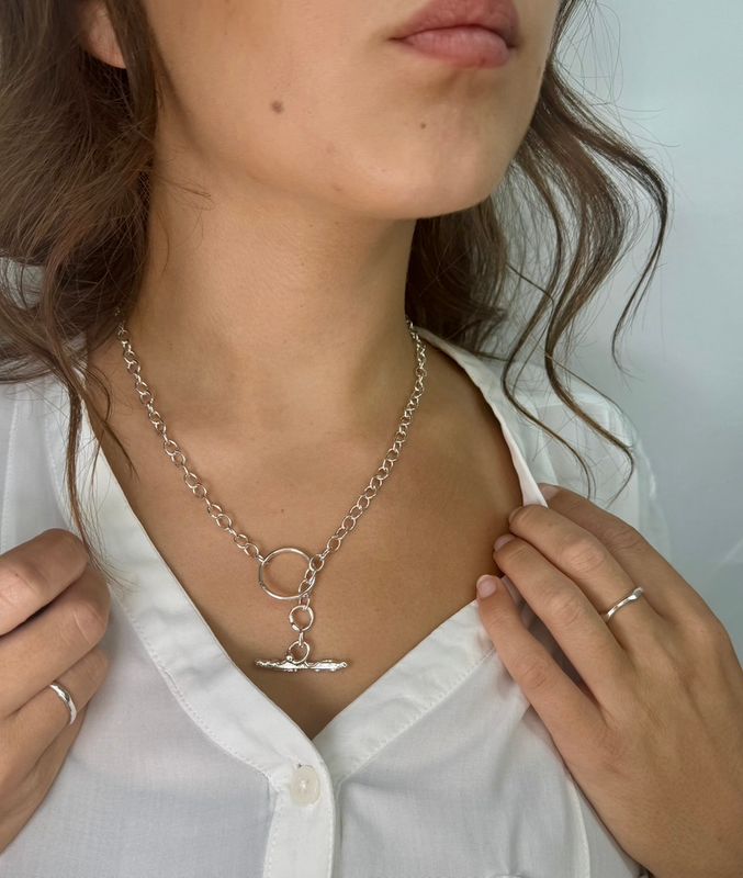 Silver Fleur T-Bar Chain
