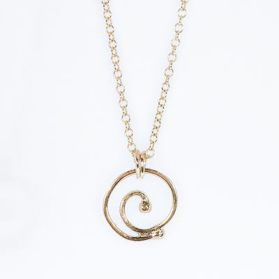 9ct Gold  Entranced Swirl Pendant (17mm wide)