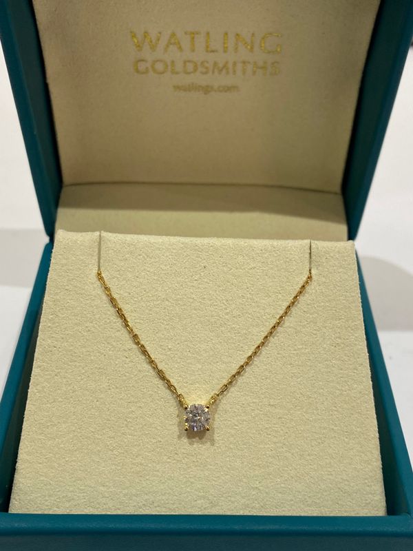 18ct Gold Solitaire Claw Set Diamond Necklace