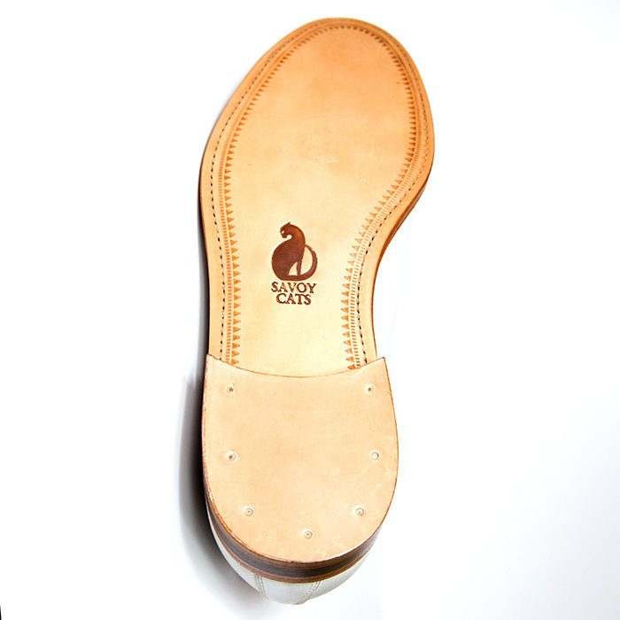 Savoy Cats Madrid SAVOY CATS Artist Ocher Shoes Performing Dancing thumbnail 7