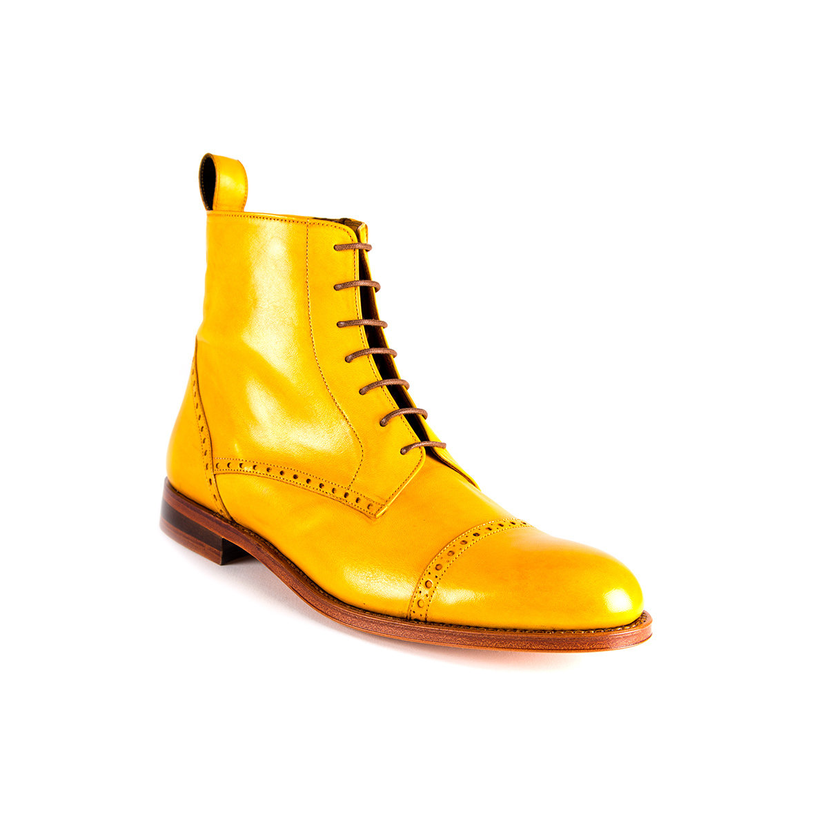 Savoy Cats Leon SAVOY CATS Artist Mustard Boots Performing Dancing thumbnail 3