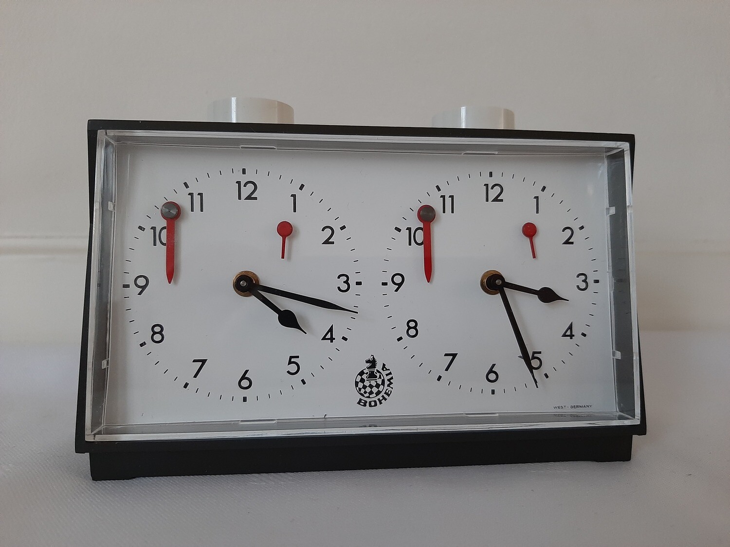 Bohemia clock