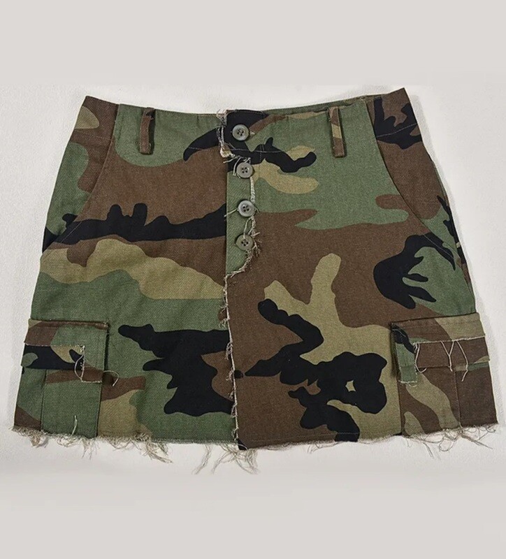 Camo women Hem Cargo Frayed Skirt