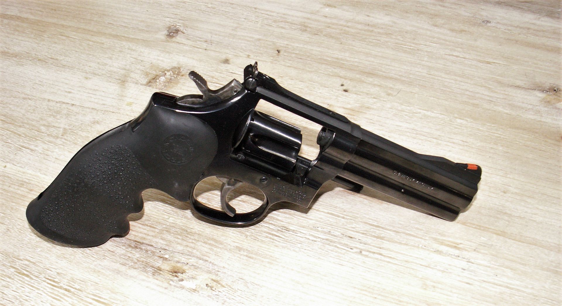 SMITH & WESSON 686-4