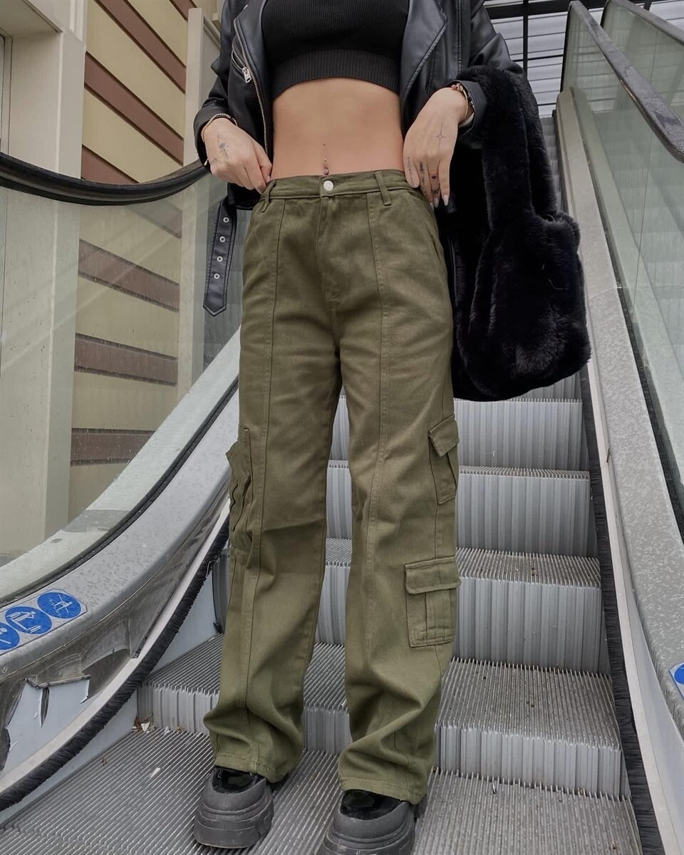 Khaki Y2K Cargo Pants