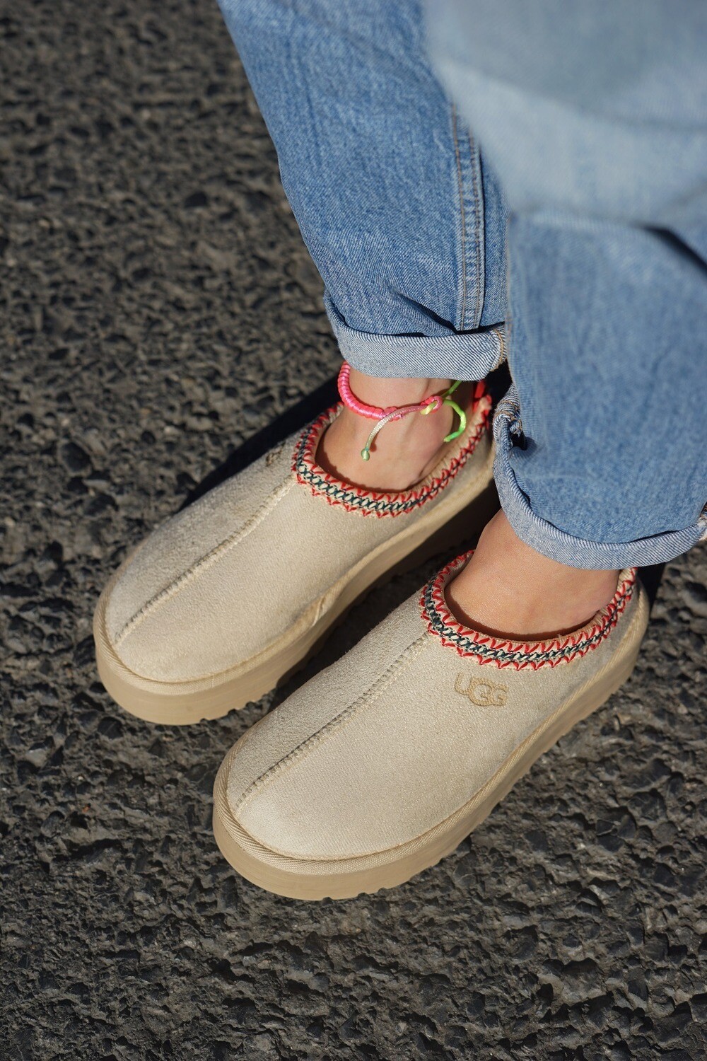 Creme TAZZ UGGs