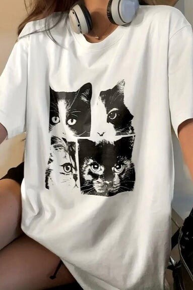 Graphic Cats Oversized Unisex Tshirt, Size: S