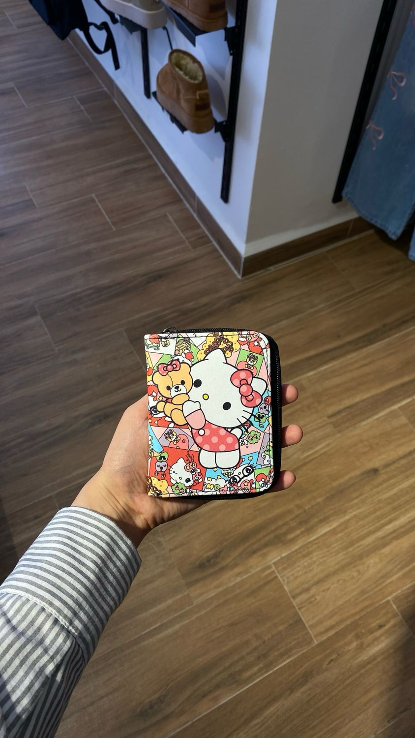 Hello Kitty Teddy Wallet