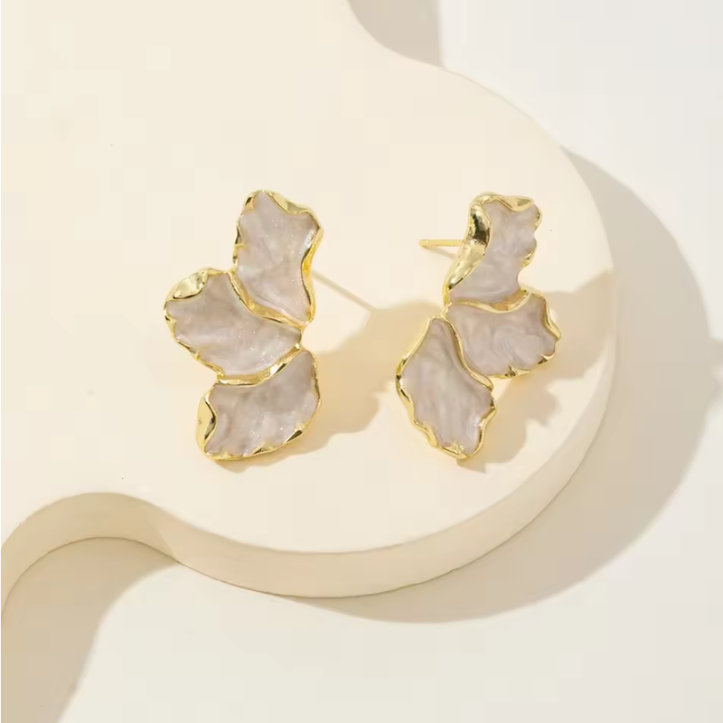 Flower Cream Stud Earrings