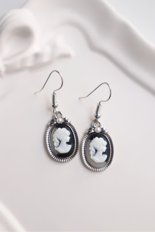 Lady Cameo Earrings