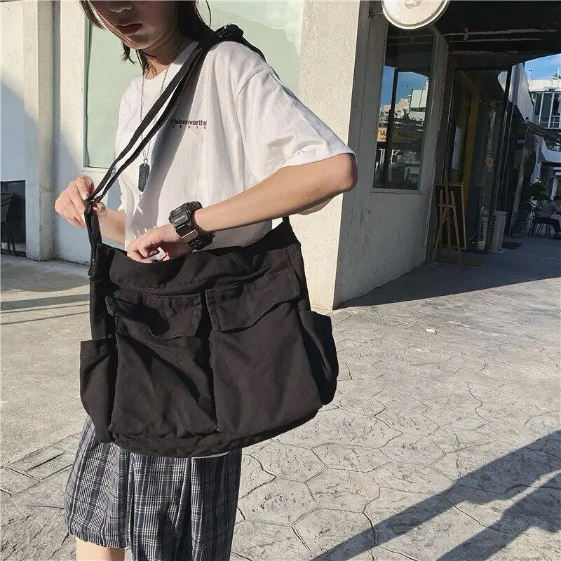 Black Double Pockets Large Messenger Bag