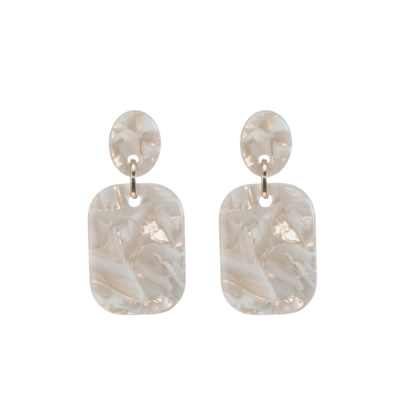 Oorbellen Klaartje beige Oorbellen Klaartje beige