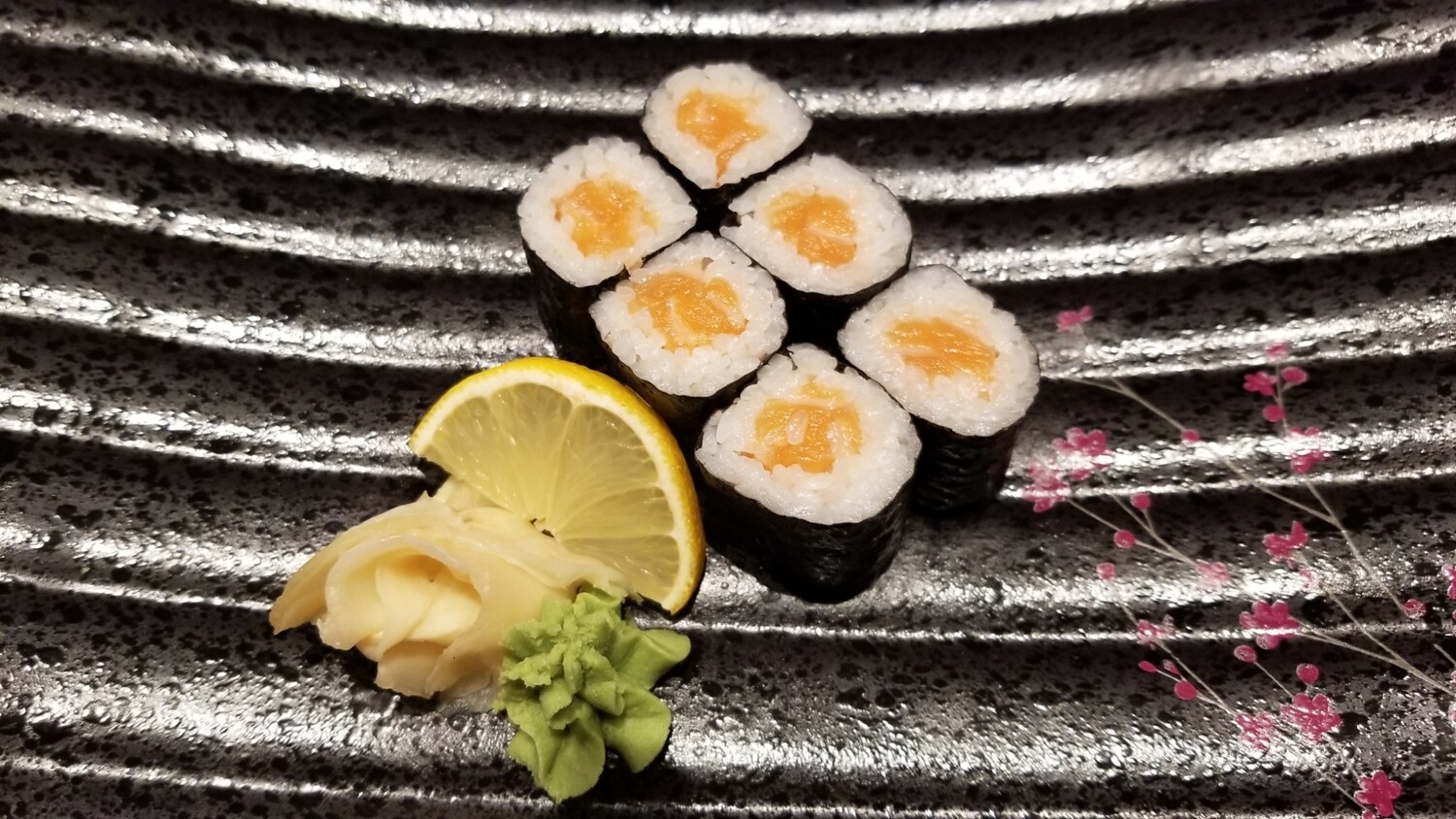 Salmon Maki