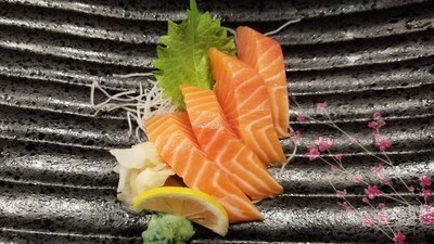 Salmon Sashimi (Half)