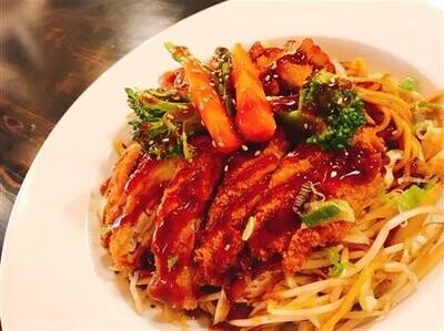 Crispy Chicken Yakisoba