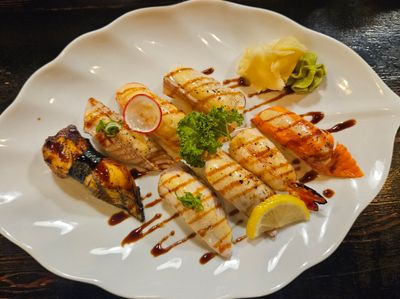 Assorted Aburi Sushi Combo