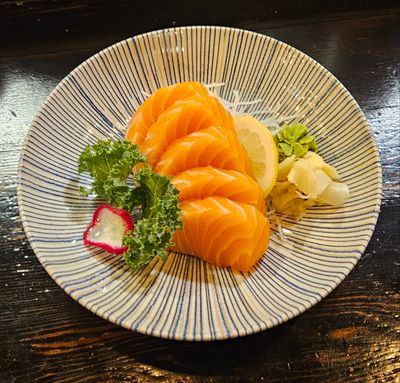 Salmon Sashimi (Half)