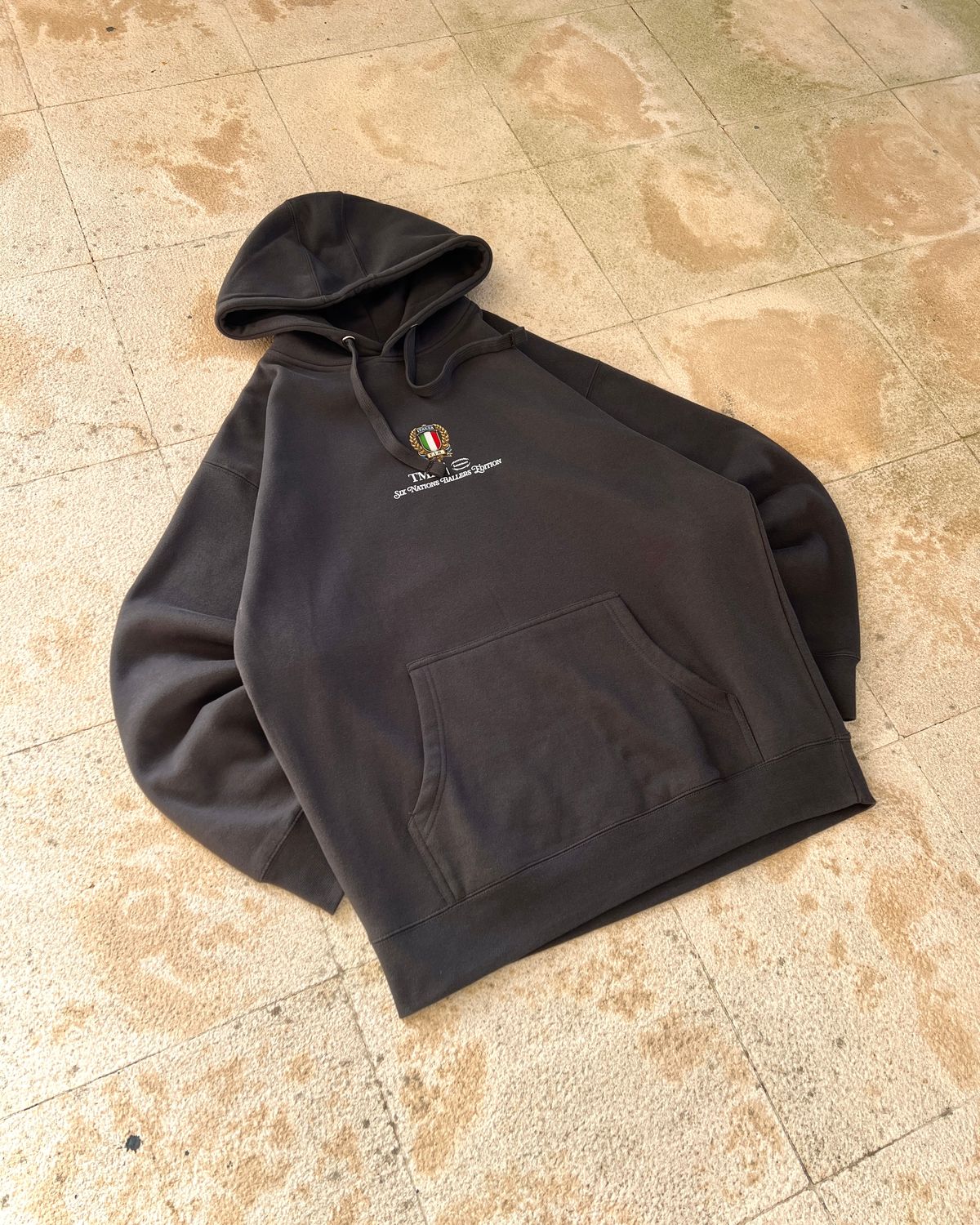 TM12 Hoodie Ash