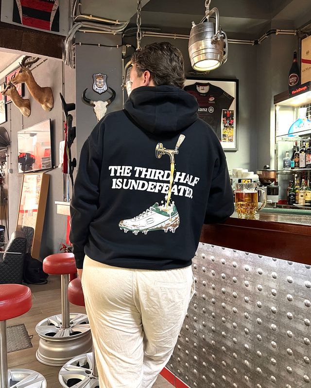 Third Half Hoodie Black