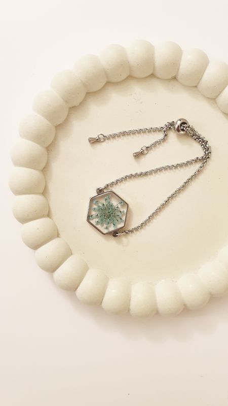 ​bracciale regolabile con cabochon fiorito verde acqua
