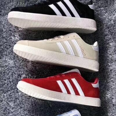 Adidas, Nike et Autres