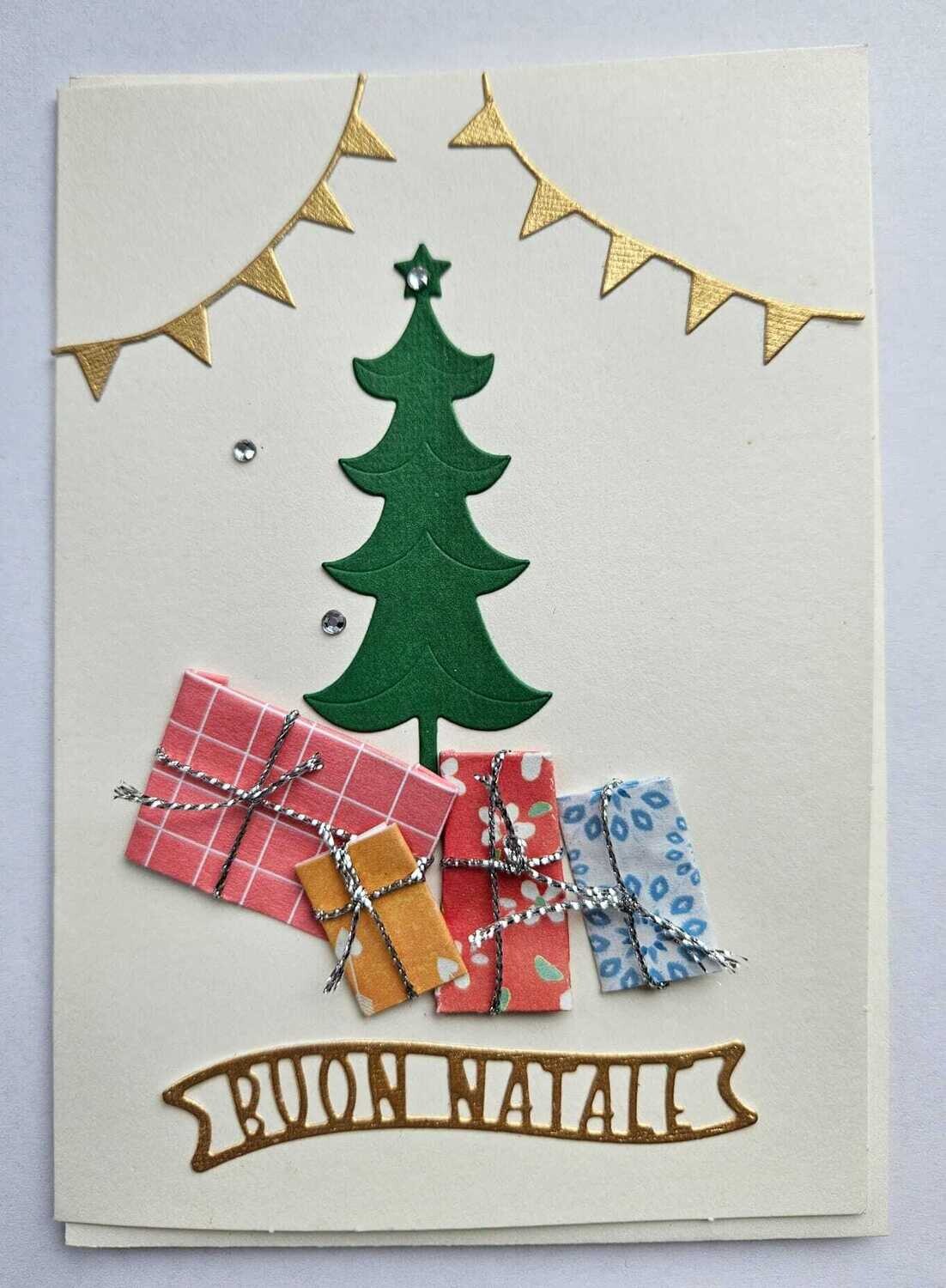 Biglietto 703 albero di natale con pacchetti colorati