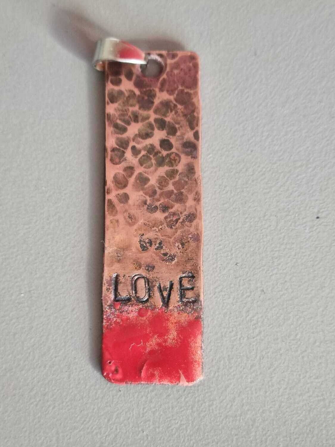 CIONDOLO ROSSO LOVE 767