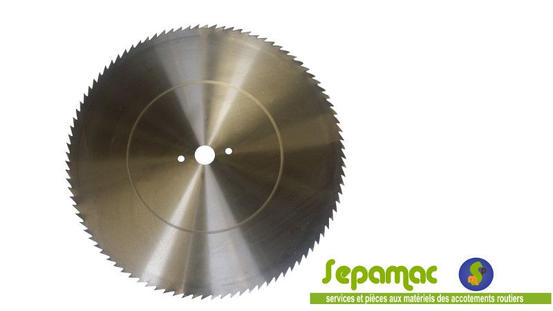 Lame de scie diamètre 700 mm 96 dents épaisseur 4 mm alésage 50 adaptable pour lamier KIROGN L.E.M