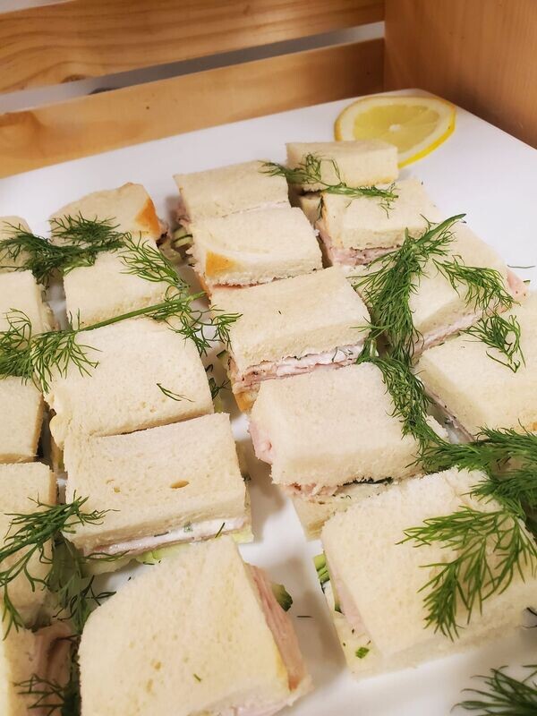 Sandwich Trays