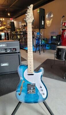 Lyman LT 300HQ Electric Guitar In Deep Blue