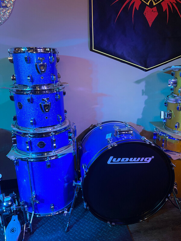 Ludwig Accent Blue Sparkle Drum Kit