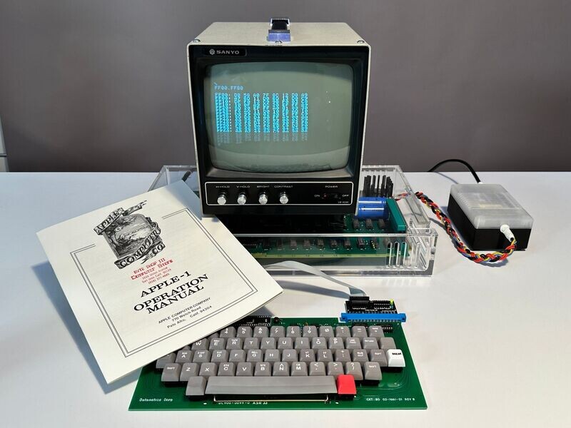 Apple-1 Replica Set (monitor not included) Apple-1 Replica Set (monitor not included)
