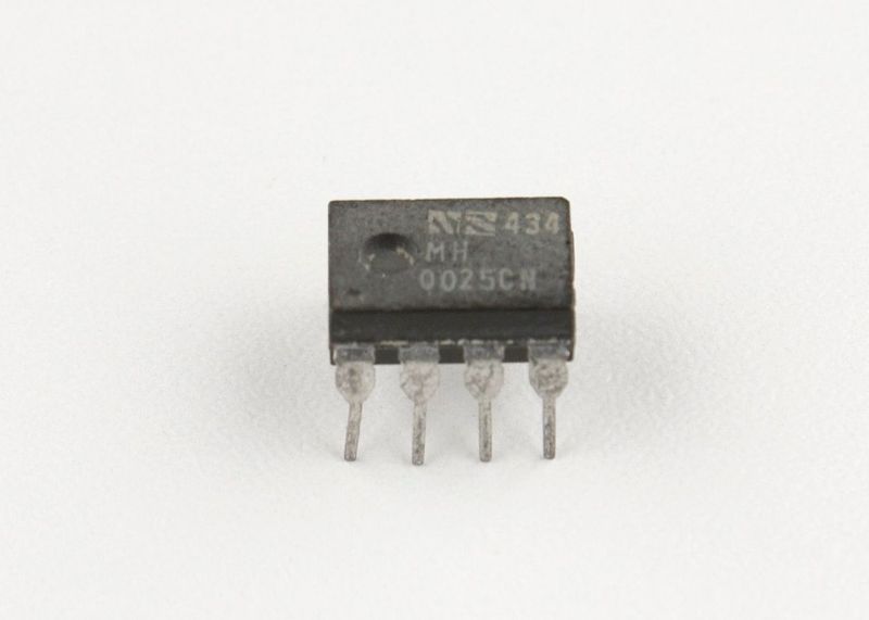 DS0025CN Clock Driver