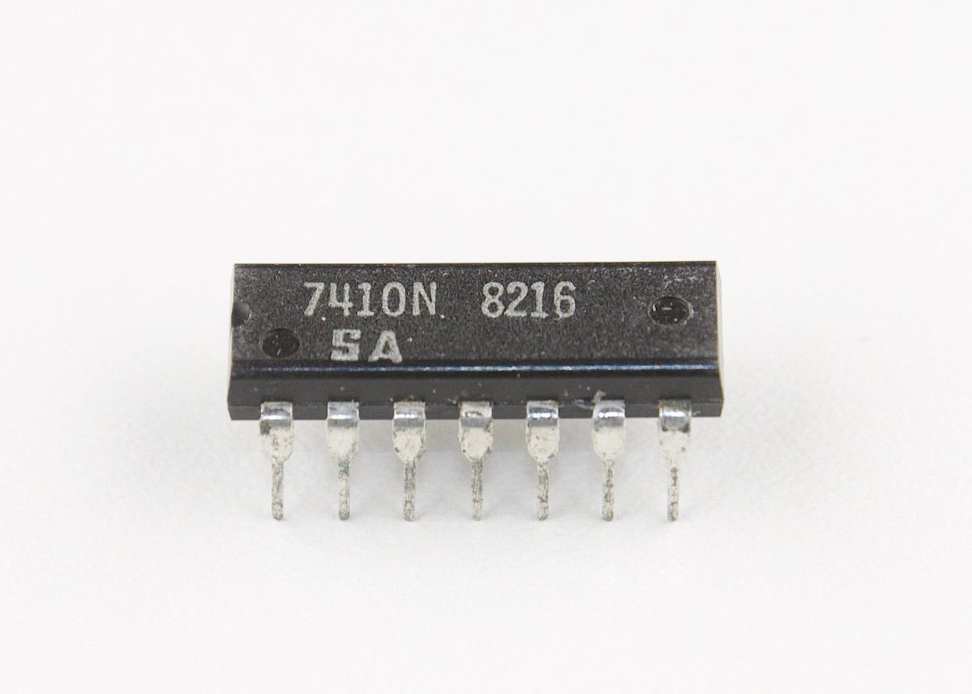 7410 Triple 3-Input NAND Gates