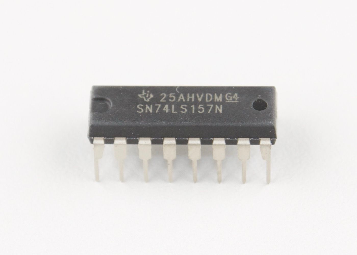 74157 QUAD 2-to-1 Line Data Selector