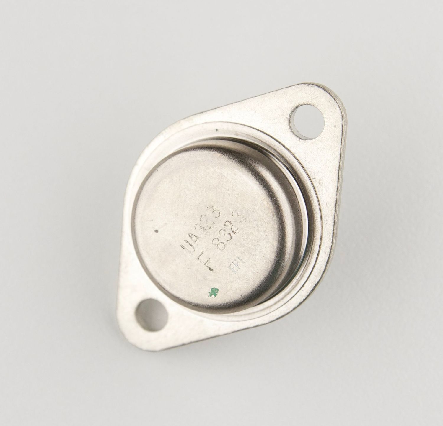 UA 323 Voltage Regulator 5A 3V
