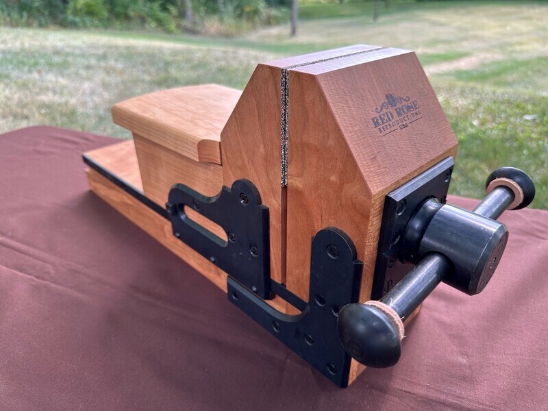 Carver's Vise