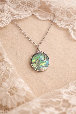 Aurora Round Necklace