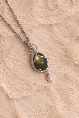 Labradorite | Vintage Pendant