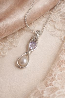 Pearls &amp; Amethyst |أمثيست ولؤلؤ