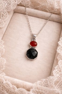 Red And Black Agate | Pendant