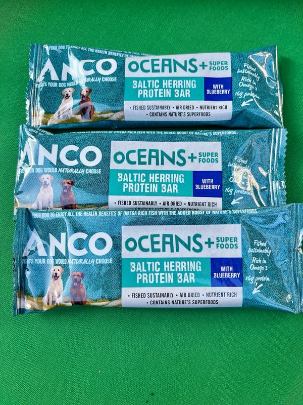 Baltic Herring Protein Bar With Blueberry
