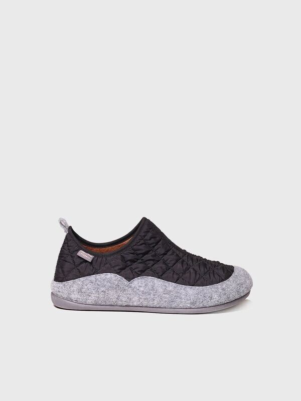 NIL-UM - NEGRO- Zapatilla de casa para hombre hecha en fieltro
