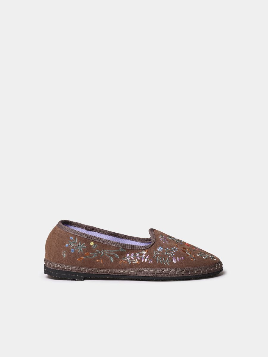 PERALADA - Bailarina de mujer en serraje con flores bordadas