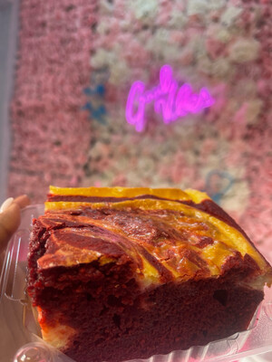 Red Velvet Brownie Cheesecake