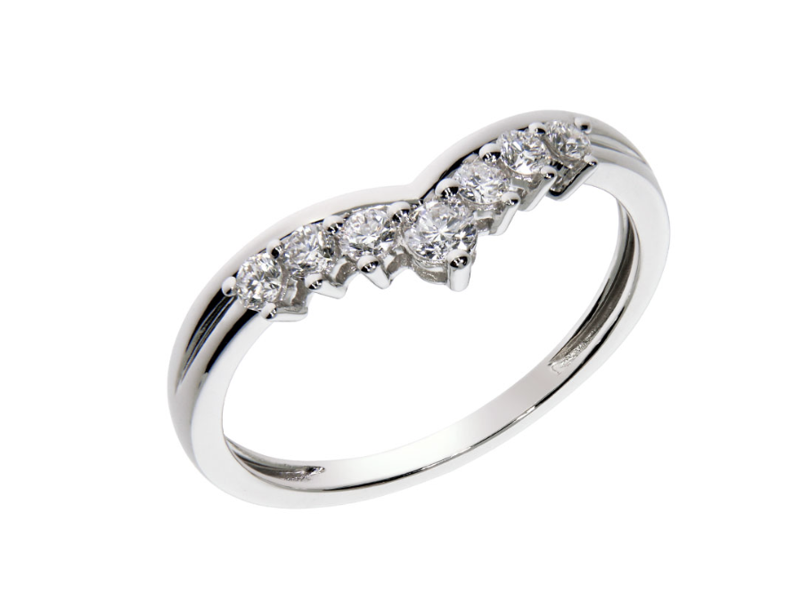 AMAZE diamond ring, made of 14 ct. white gold and 0,33 ct. TW/SI diamonds.