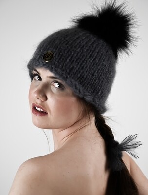 MARIT lue / beanie grey exclusive collection.