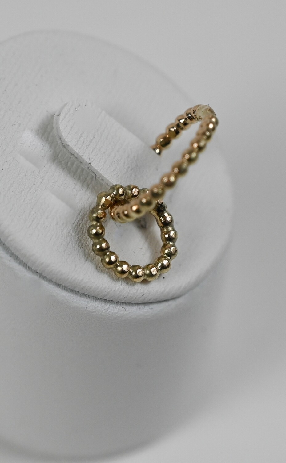 ATTACHED 1 ring, made of 14 ct. yellow gold.
Handmade by Helle Hennie​